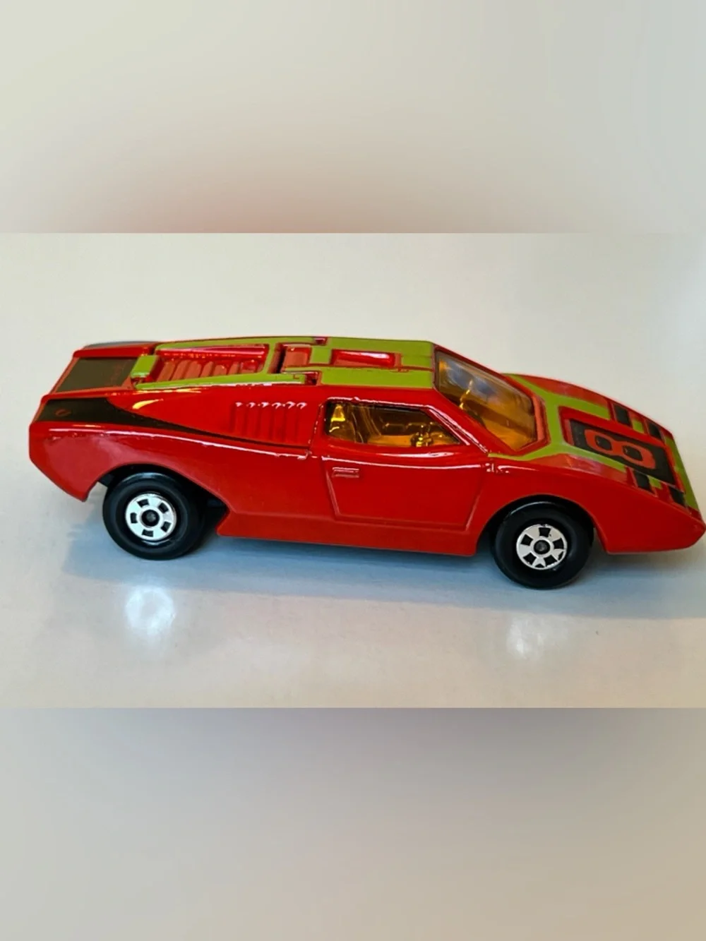 Vintage Matchbox Superfast No. 27 Lamborghini Countach 1975 Lesney England Red